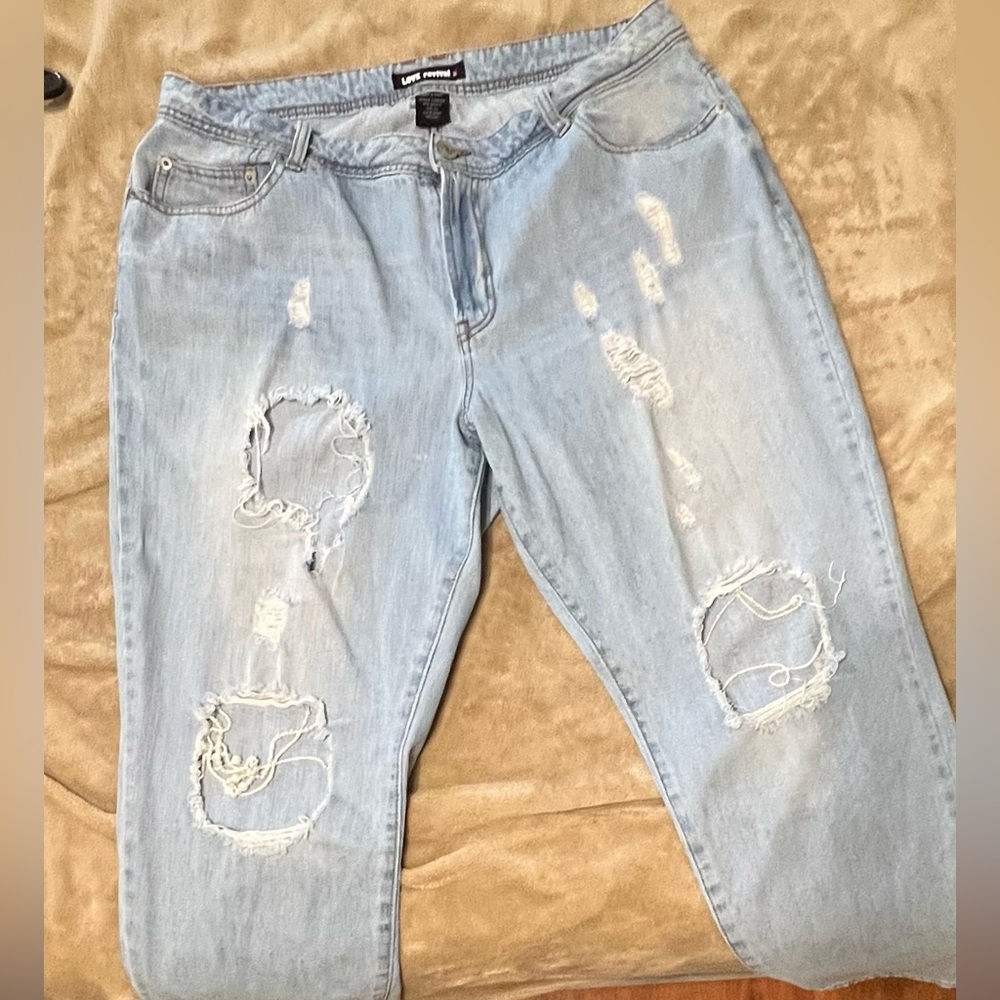 Jeans with pearl accents